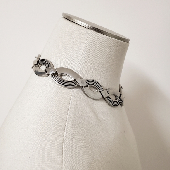 Unisex Large Silver Chain Necklace - Picture 6 of 6